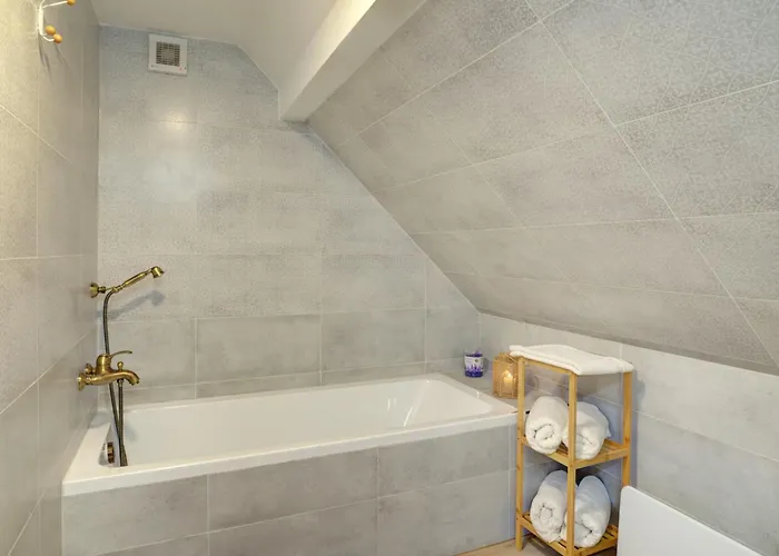 Rozmaring Vendeghaz בית הארחה 3*