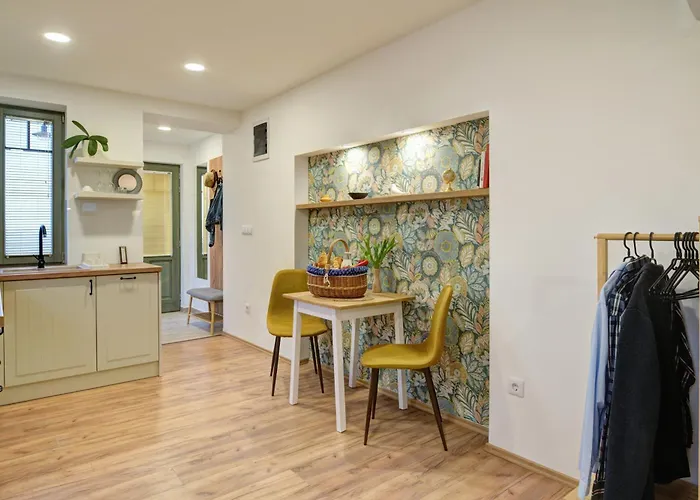 Rozmaring Vendeghaz זלאגרסג