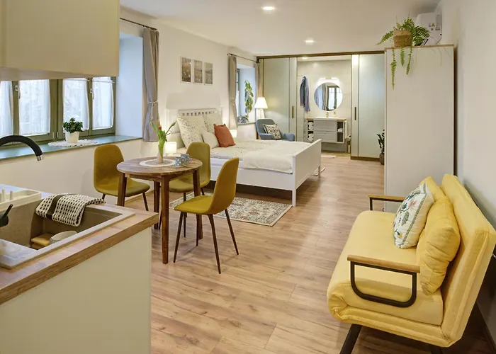 Rozmaring Vendeghaz بيت ضيافة 3*