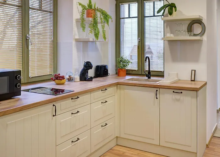 Rozmaring Vendeghaz زالاجيرسيج